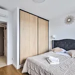 Apartmán Pileckiego 59 Oddzielna Sypialnia I Bezplatny Parking By Perfect *