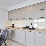 Apartmán Pileckiego 59 Oddzielna Sypialnia I Bezplatny Parking By Perfect *