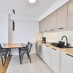 Pileckiego 59 Oddzielna Sypialnia I Bezplatny Parking By Perfect Apartmán Varšava