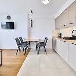 Apartmán Pileckiego 59 Oddzielna Sypialnia I Bezplatny Parking By Perfect Varšava