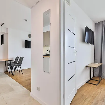 דירה Pileckiego 59 Oddzielna Sypialnia I Bezplatny Parking By Perfect *