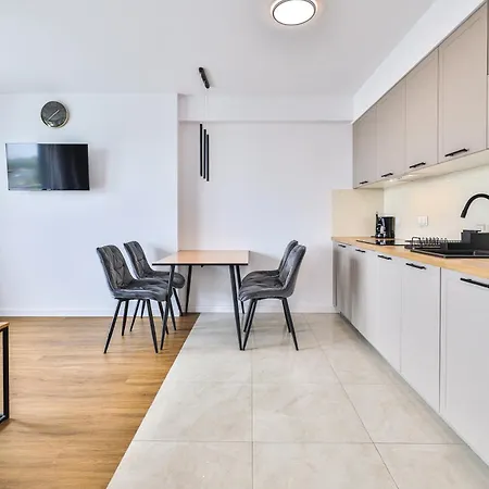 شقة Pileckiego 59 Oddzielna Sypialnia I Bezplatny Parking By Perfect وارسو