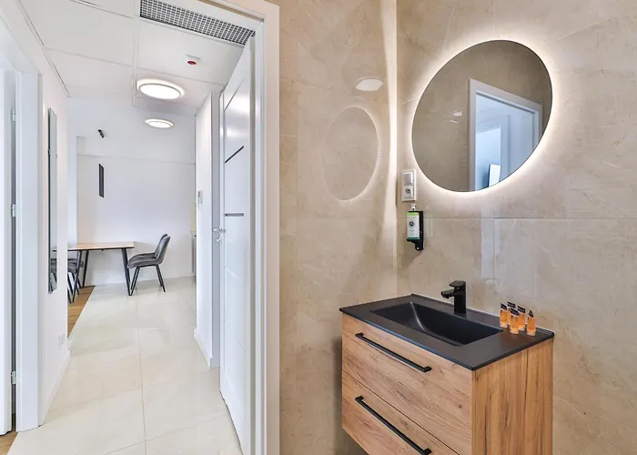 Pileckiego 59 Oddzielna Sypialnia I Bezplatny Parking By Perfect *