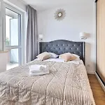 Pileckiego 59 Oddzielna Sypialnia I Bezplatny Parking By Perfect Apartment Warsaw